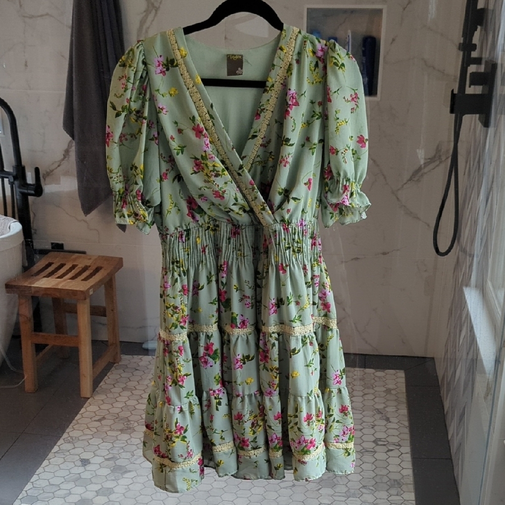 Taylor Green Puff Sleeve V-Neck Sundress